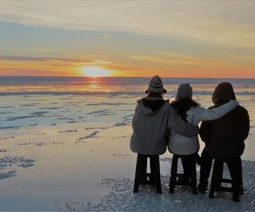 SUNSET IN THE SALAR DE UYUNI