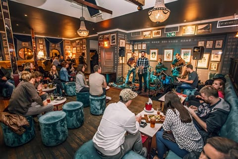 Cape Town’s Ultimate Day & Night Food, Drink & Social Tour
