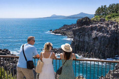 Jeju: Full-Island Top Highlights Day Tour with UNESCO Sites