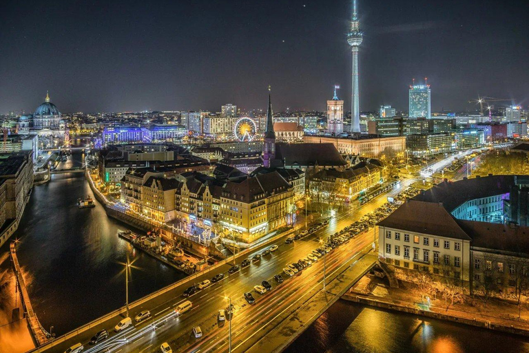 Berlin Christmas Market Tour: Sightseeing, Christmas Market & Mulled Wine