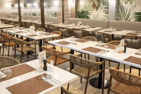 بوفيه بوراكاي ماندارين باي الدولي للولائم والموسيقى الحيةبوفيه عشاء مع ضلع ومأكولات بحرية وأطباق 