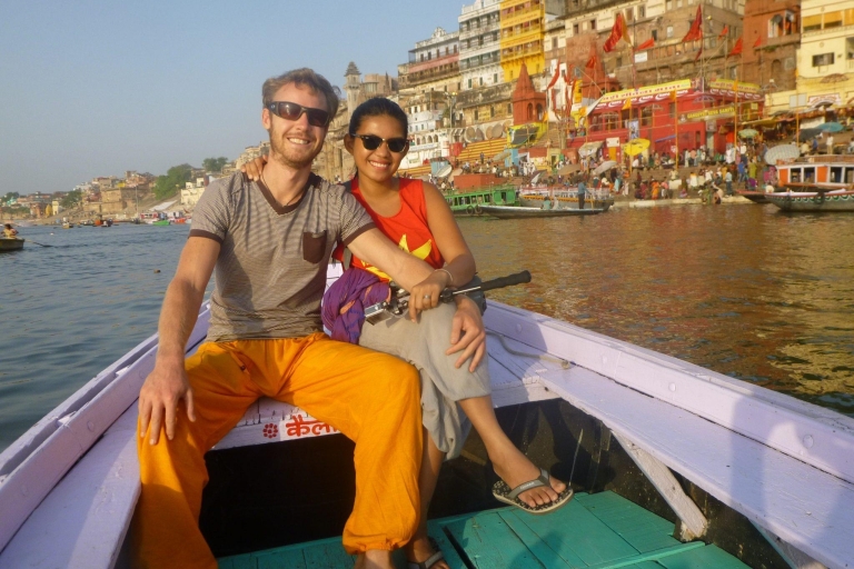 Benarés: Excursión de un día por lo más destacado de la ciudad y descenso del GangesGuía + Coche privado + Tickets de entrada + Paseo en barco