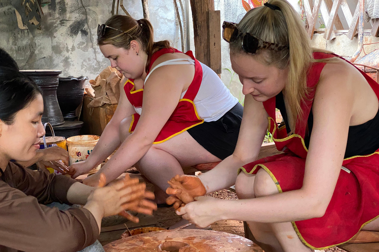 Luang Prabang: Half-Day Cycling & Pottery Experience