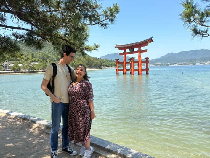 Hiroshima: Miyajima Island Half-Day Tour with Guide
