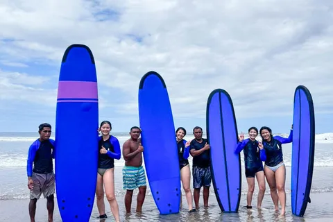 Bali: Seminyak beach private surf lesson for any level
