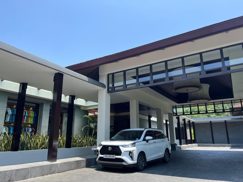 Transfert privé de Hue à Hoi An avec une visite touristique - Housity