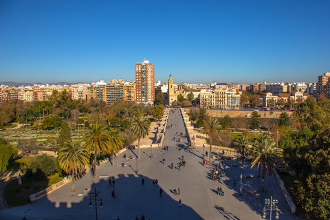 Valencia: Serranos Towers Guided Tour with Fast Track Entry