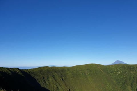 Faial Island: Guided Car Tour Half Day Shared Car Tour