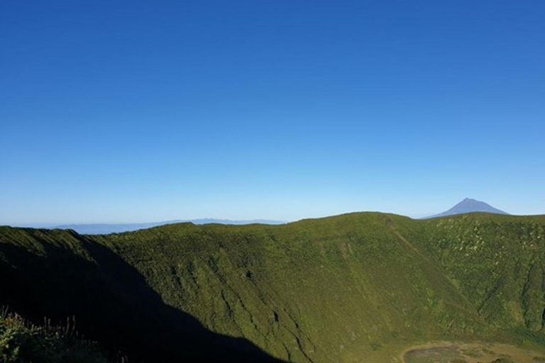 Faial Island: Guided Car Tour Half Day Shared Car Tour