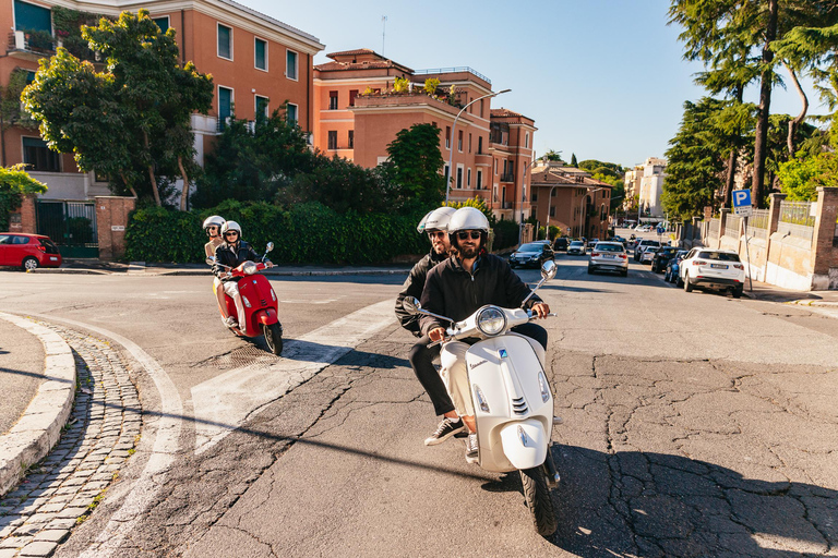 Rome: Lizzie McGuire Experience with Vespa Tour Rome: Vespa Tour Experience