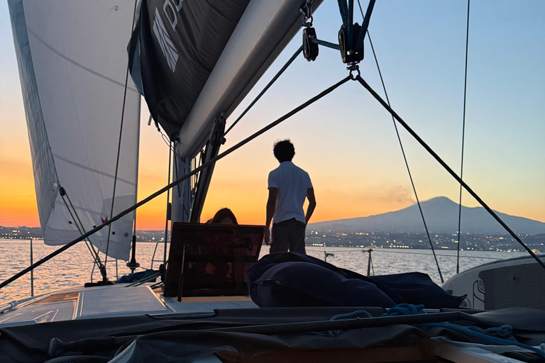 Catania: Sunset Sailing Tour with Sicilian Aperitif