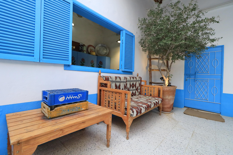 Riade: experimenta a vida saudita durante a década de 1970 com almoçoTour of the house with a meal ( 6 Person )