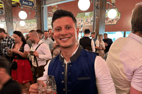 Munich: Oktoberfest Table Experience with Beer, Food & Host Munich: Oktoberfest Reserved Table, Beer & Food + Host (10)