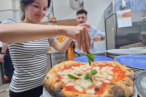 Napoli: Corso di preparazione della pizza con un pizzaiolo locale