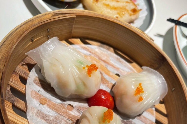 Guangzhou: Dried Seafood Market & Yum Cha Experience