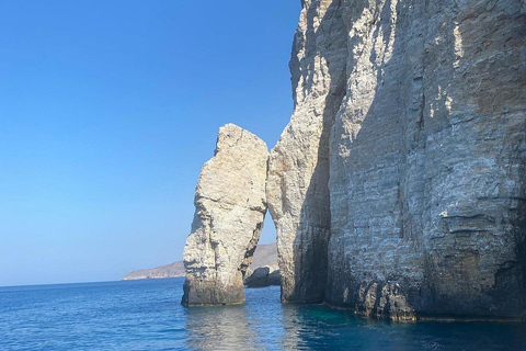 Folegandros: Group Boat Tour with Snorkeling Small Group Tour - Discover Unspoiled Coastlines