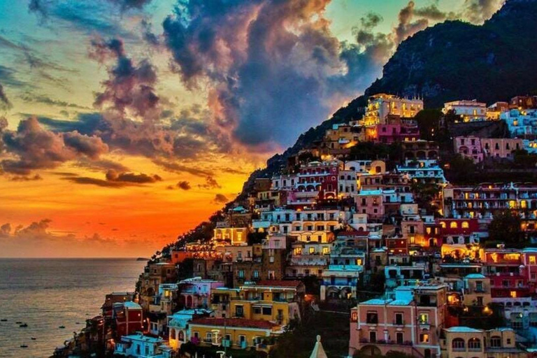 Von Sorrento aus: Goldener Abend in Positano