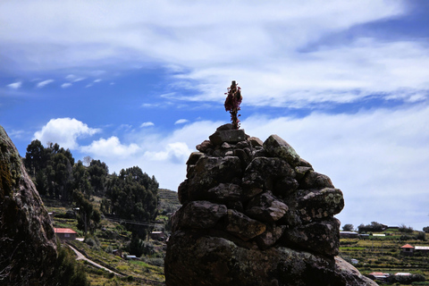 From Puno: Lake Titicaca 2-Day Tour with Homestay From Puno: 2-Day Guided Tour with Fixed Pickup Point