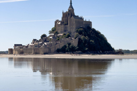 Bay of Mont Saint-Michel : Quicksands And Discovery Quicksands And Discovery + See the Tide Coming Up