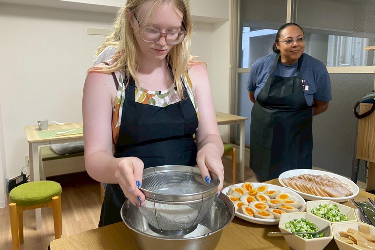 Osaka: Cooking Class Ramen & Gyoza Course in Nanba
