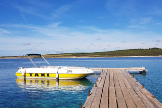 Medulin: Schnellboot-Transfer zum Kap Kamenjak oder zur Insel Levan