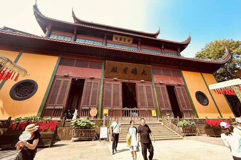 جولة خاصة شاملة كلياً في أبرز معالم مدينة شنغهايAll Inclusive Tour