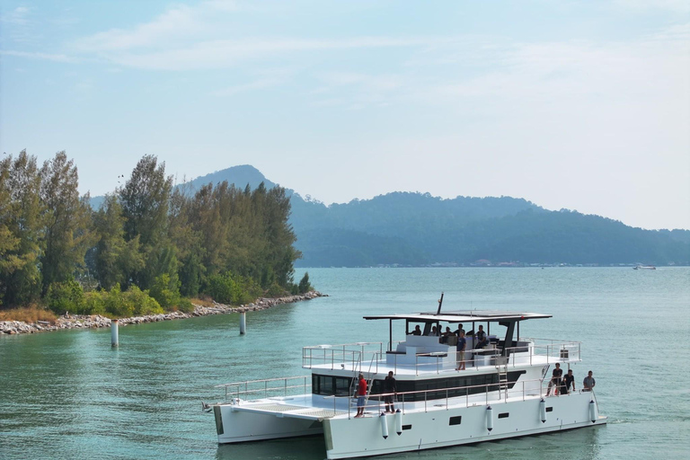 Langkawi: Sunset Cruise with BBQ Dinner & Unlimited Drinks Premium Sunset Dinner Cruise + BBQ Dinner + Transfer