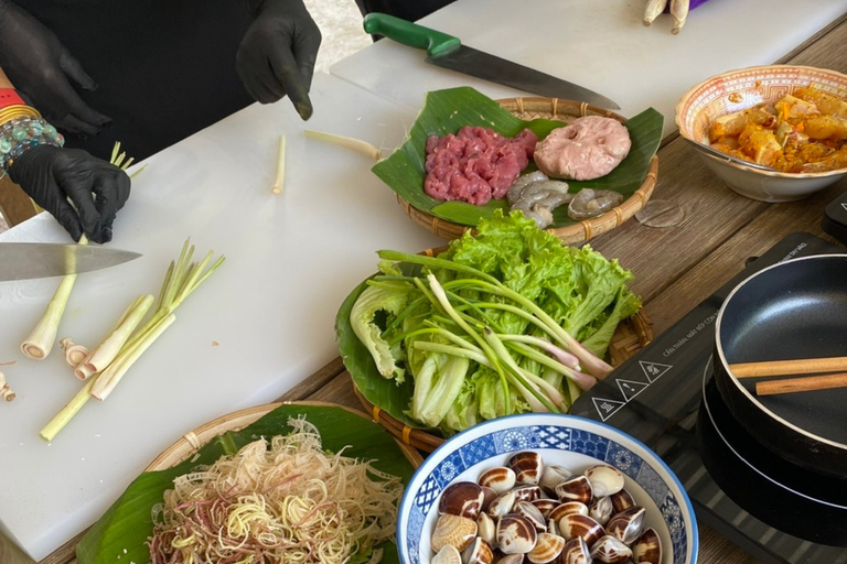Hoi An Cooking Class with Organic Farm & Local Market