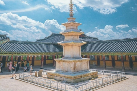 Busan: Gyeongju begeleide dagtocht naar de hoofdstad van de drie koninkrijkenGedeelde tour vanaf metrostation Seomyeon, uitgang 4