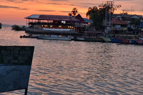 Dunga: Fishing Village Walking Tour with a Local Guide