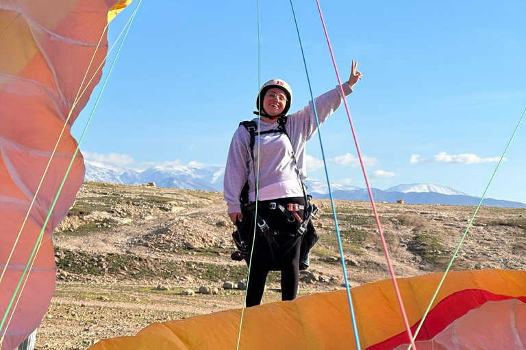 Avventura a Marrakech: parapendio, giro in cammello e colazione