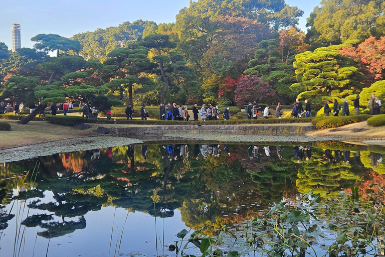 Tokyo: Imperial Palace and Shogun Storytelling Walk