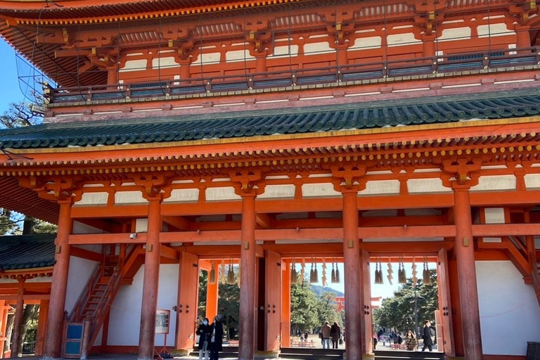 E-Bike Tour in Kyoto with Asuka, Japanese graduate student