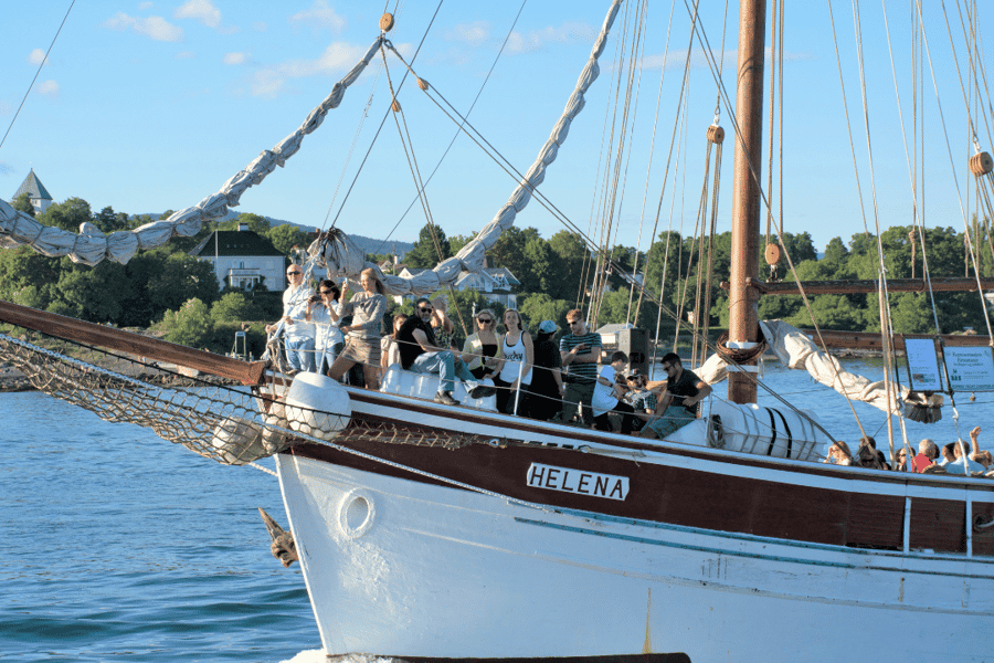 Oslo: Oslofjord-Sightseeing-Kreuzfahrt mit dem Segelschiff. Foto: GetYourGuide