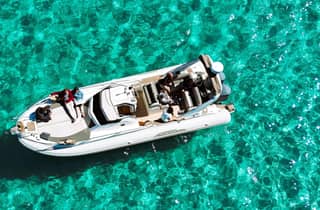 Tour zu den Ägadischen Inseln mit Bus und Schlauchboot mit Aperitif an Bord