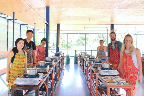 Esperienza di cucina biologica tailandese a Chiang Mai