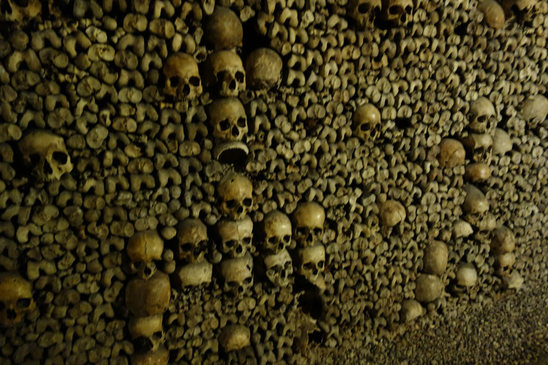 Paris Catacombs Guided Tour:Skip-the-Line & Restricted Areas Small Group Tour