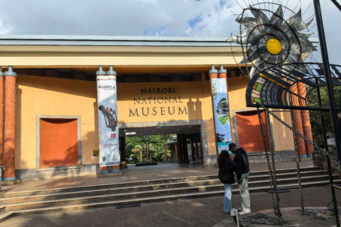 Nairobi: Michuki Park & National Museum Tour with Pickup