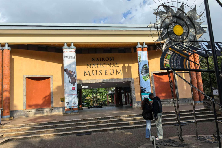 Nairobi: Michuki Park & National Museum Tour with Pickup