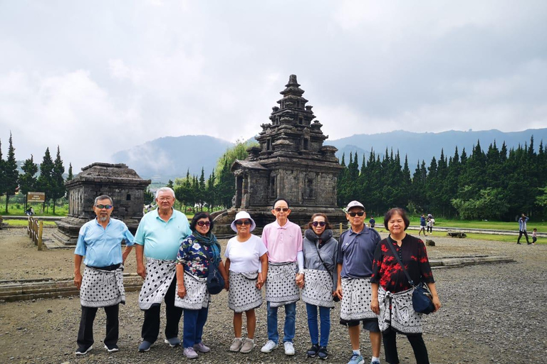 Desde Yogyakarta : Excursión de un día a la Meseta de Dieng