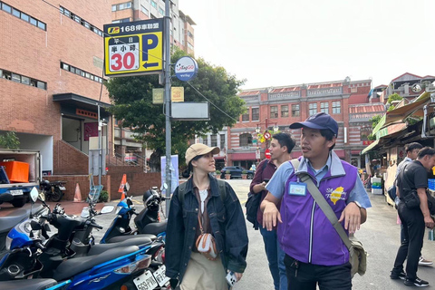 A Walk Through Time Dadaocheng Walking Tour