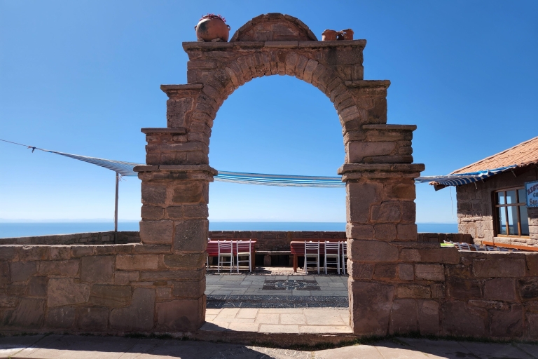 Puno : Excursion d'une journée sur les îles d'Uros et de Taquile