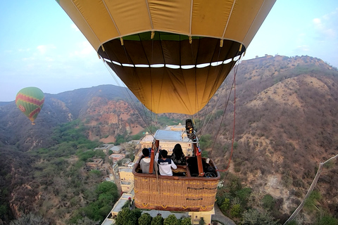 Jaipur : Safari en montgolfière SkyWaltzSafari en montgolfière SkyWaltz