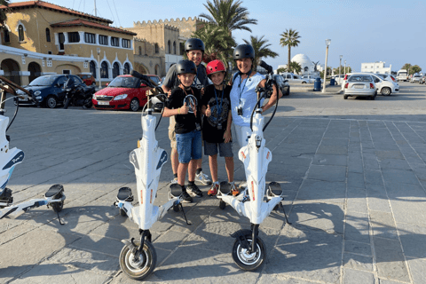 Rhodes: Explore a cidade nova e medieval em TrikkesRodes: explore a cidade medieval e o fosso em Trikkes