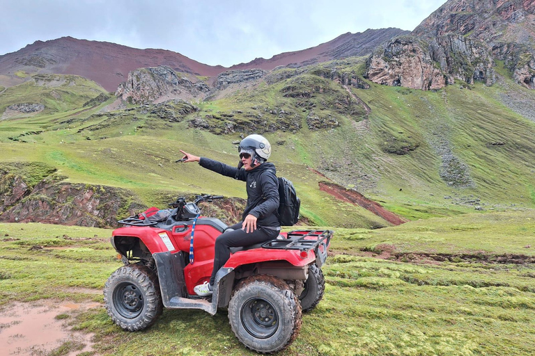 Da Cusco: Tour in ATV della Montagna Arcobaleno con pasti
