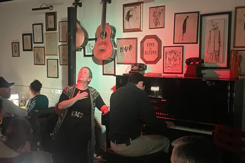 Lisboa: Jantar espetáculo de fado com cozinha tradicional portuguesa
