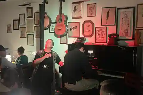 Lissabon, Portugal: Fado middagsshow med traditionellt portugisiskt kök