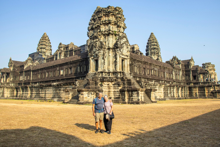 Tour privado guiado - Descubrimiento del Parque Arqueológico de AngkorVisita guiada privada a los Templos de Angkor con almuerzo incluido