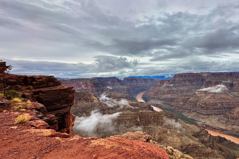 Las Vegas: Grand Canyon West Rim Private Van Tour
