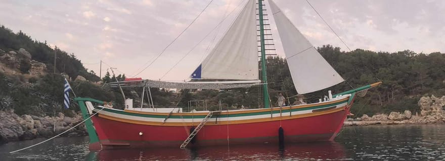FALIRAKI : EXCURSION EN BATEAU VERS ANTONY QUINN, LADIKO ET LES GROTTES D'AFANDOU